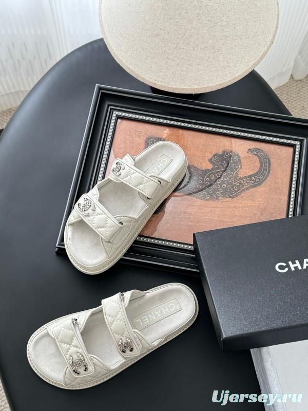 2025 Women Chanel White Leather Sandals LY00310
