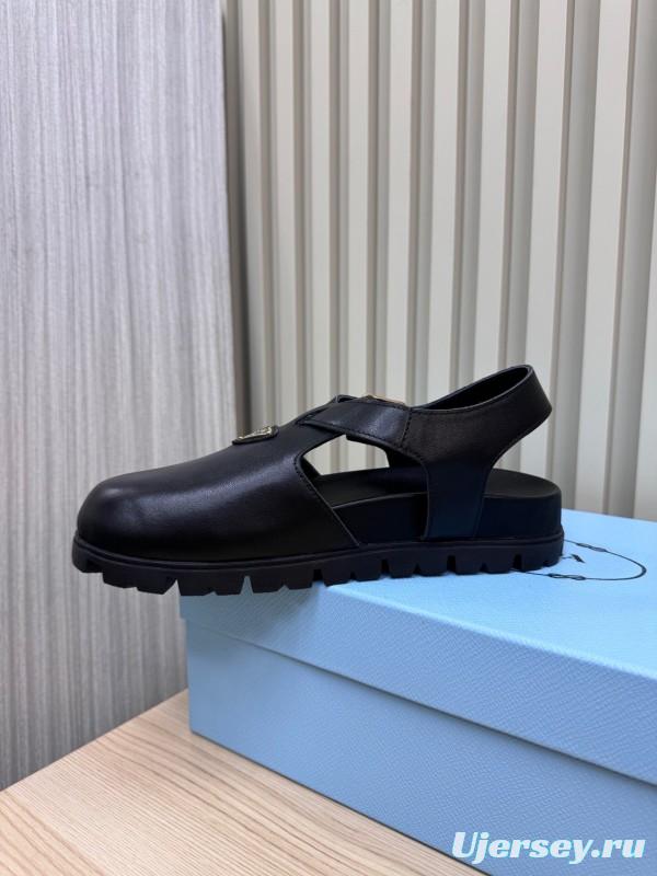 2025 Women Prada Black Leather Clog LY00280