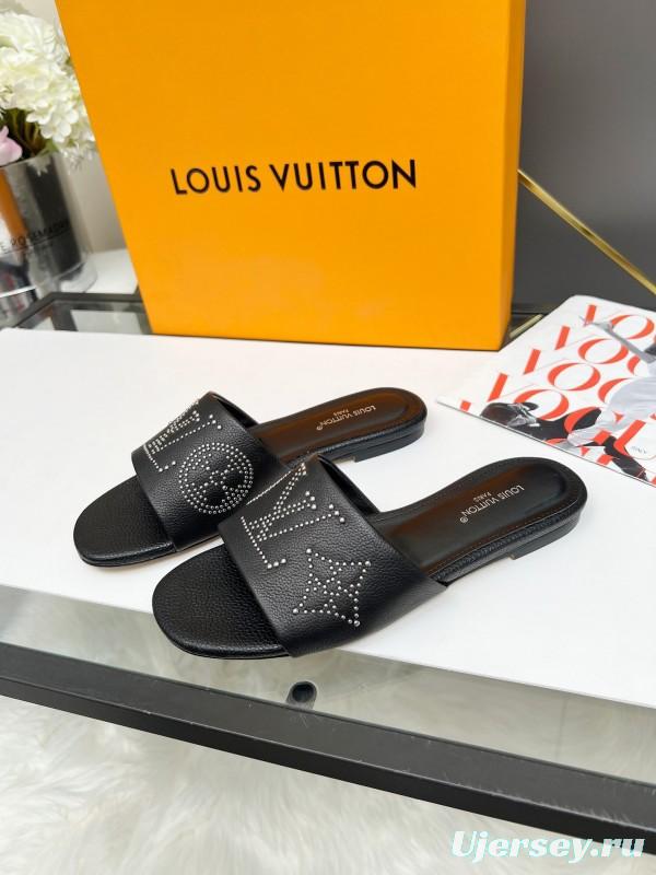 2025 Women Louis Vuitton Black Lambskin Slippers Riveted LY00200