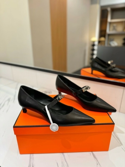 2025 Women Hermès Black Calfskin Leather Mary Jane 4cm Heel KFY00330