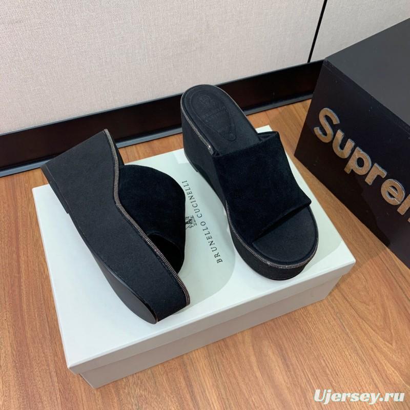 2025 Women BRUNELLO CUCINELLI Black Suede Platform Slide Sandals Casual Craftsmanship KFY00275(F)