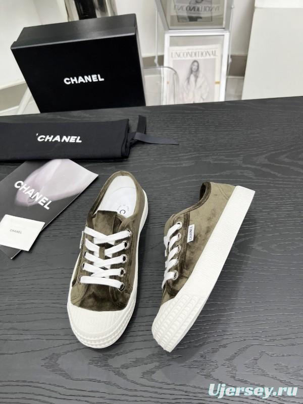 2025 Women Chanel Army Green Suede Casual Sneakers