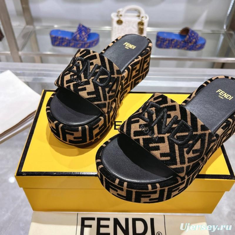 2025 Slippers Fendi Black Brown Canvas Platform FF Jacquard KFY00240