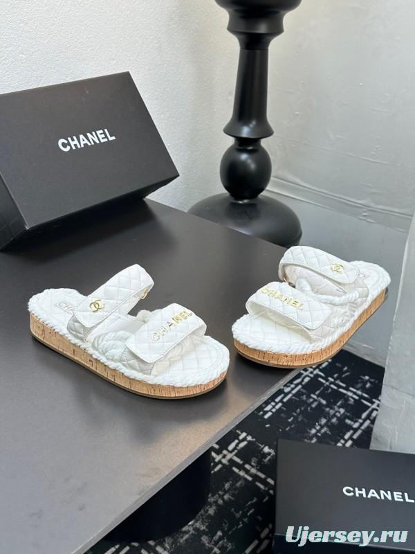 2025 Slippers Chanel White Quilted Fabric Cork Sole LY00250