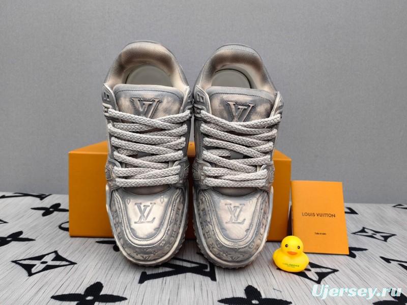 2025 Unisex Louis Vuitton Silver Leather Plimsolls Top Version KFY00510