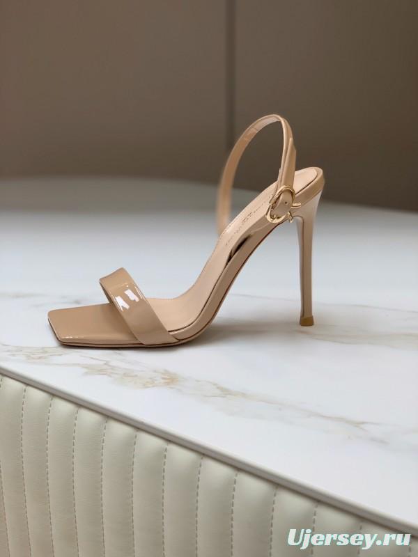 2025 Women Gianvito Rossi Beige Patent Leather Sandals
