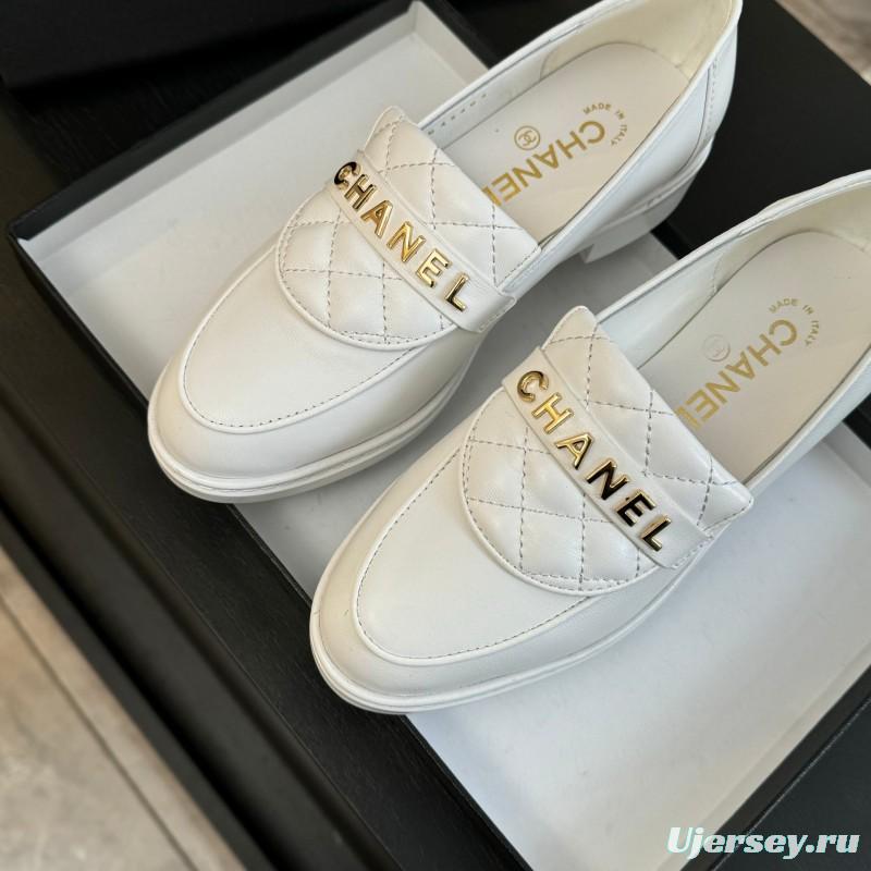 2025 Women Chanel White Leather Loafers KFY00310