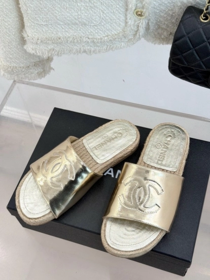 2025 Women Chanel Gold Leather Slippers
