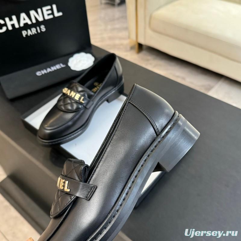 2025 Women Chanel Black Leather Loafer KFY00310
