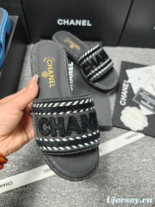 2025 Women Chanel Black Fabric Slippers LY00360