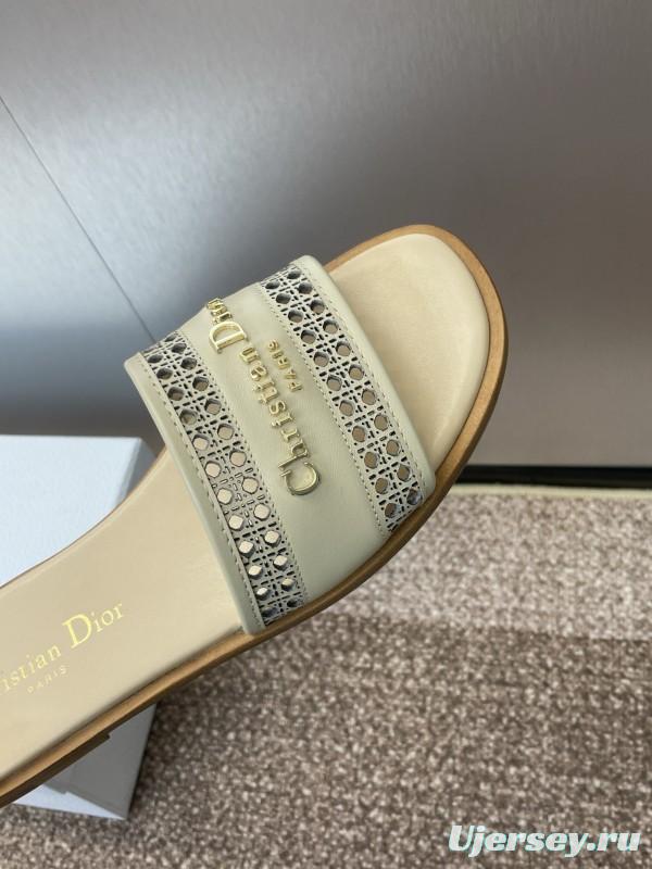 2025 Women Dior Beige Leather Slippers KFY00300