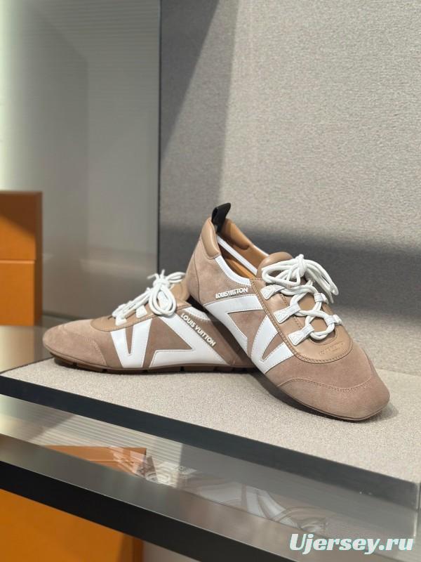 2025 Men Louis Vuitton Beige White Suede Leather Sneakers LY00340