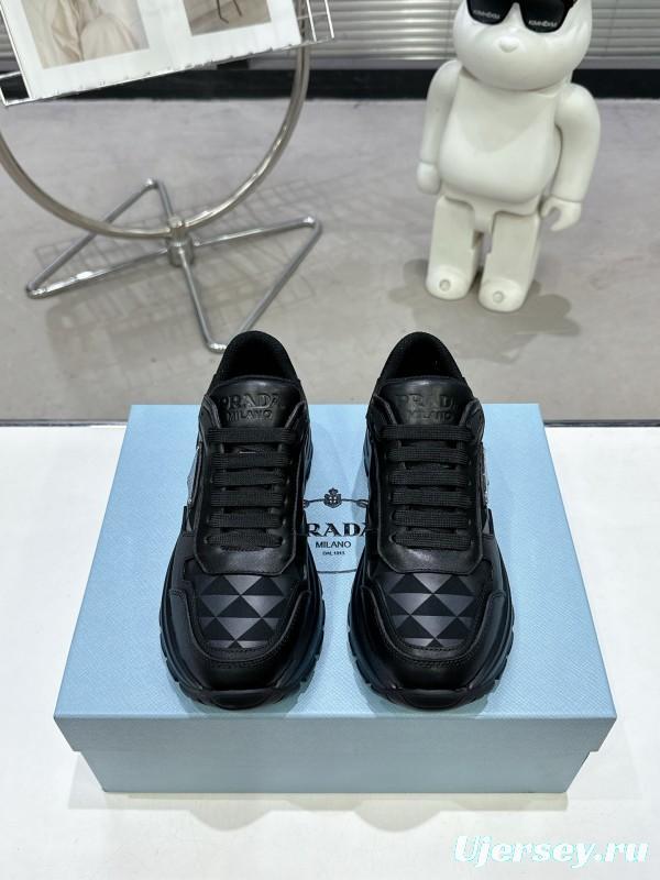 2025 Unisex Prada Black Leather Sneakers KFY00310