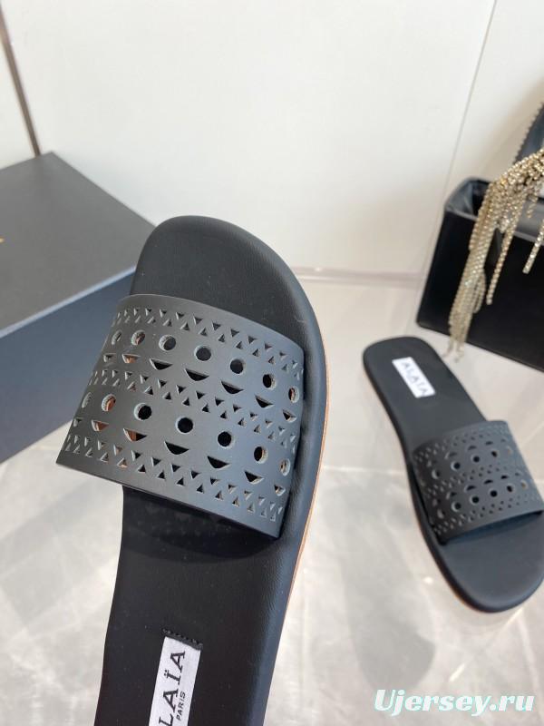 2025 Alaa Black Leather Slippers KFY00280