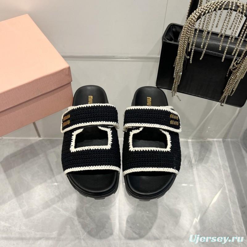 2025 Miu Miu Black White Crochet Leather Slippers KFY00290