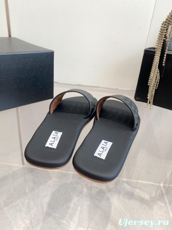 2025 Alaa Black Leather Slippers KFY00280