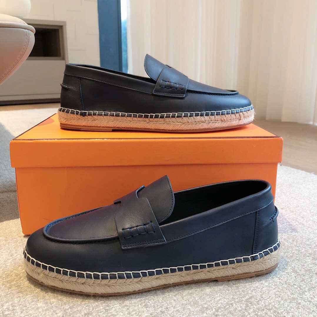 2025 Unisex Hermes Black Calfskin Loafers AS00380