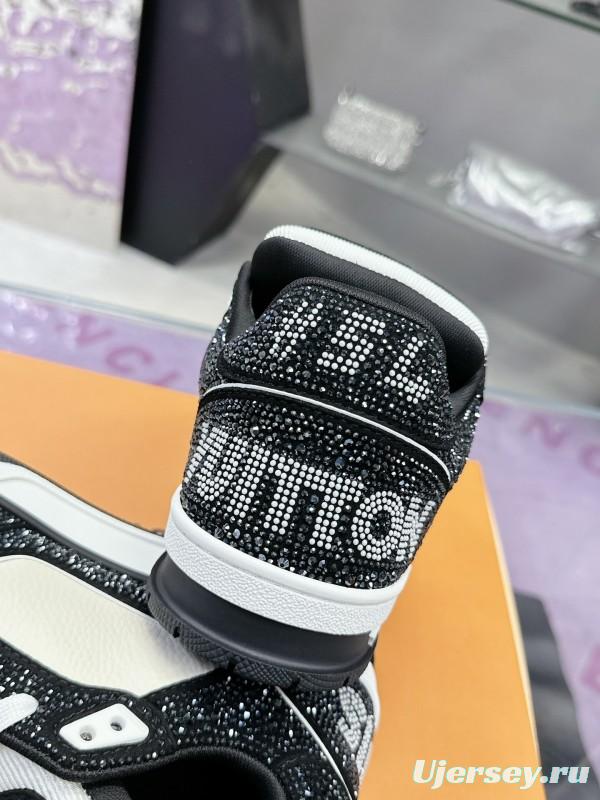 2025 Unisex Louis Vuitton Black White Leather Canvas Plimsolls Handmade Rhinestones AS00400