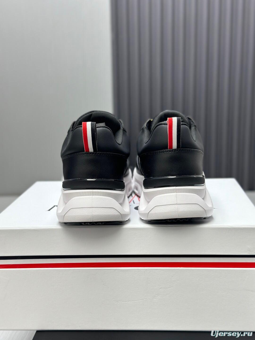 2025 Unisex Moncler Black Nylon Rubber Outdoor Sneakers AS00390
