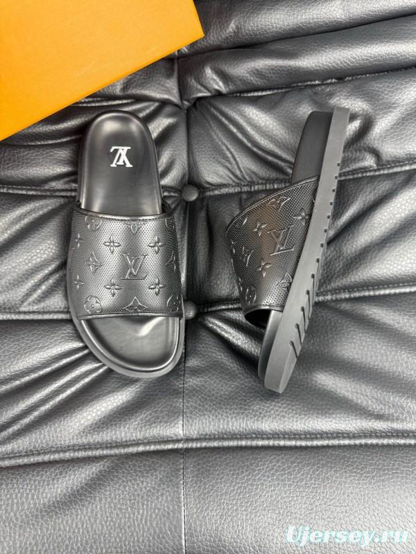 2025 Men Louis Vuitton Black Leather Slippers AS00170