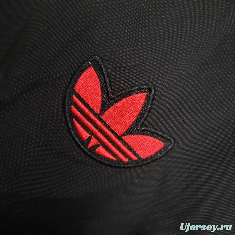 25/26 Manchester United Jacket Black Windbreaker