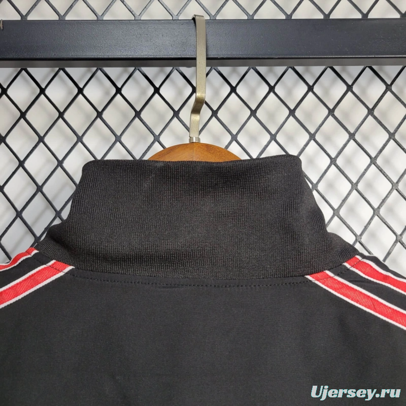 25/26 Manchester United Jacket Black Windbreaker