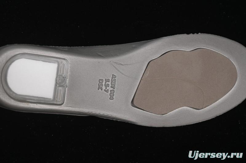 Nike SB Dunk Low Pro Skateboarding Shoes with Parachute Beige Design - HJ0367-200