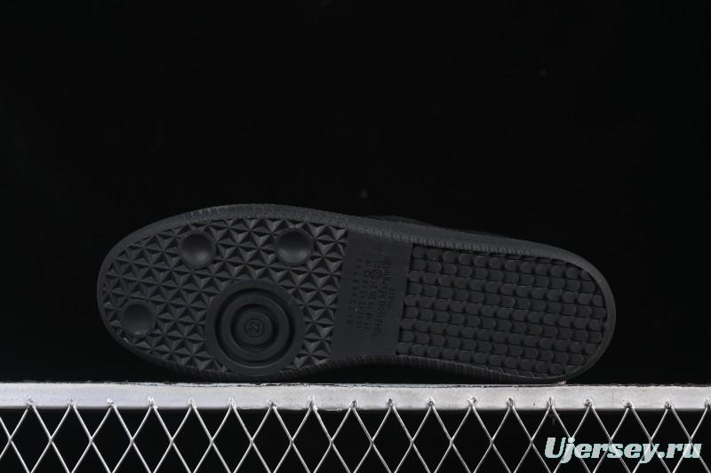 Maison Margiela Replica Calfskin Casual Sneakers - S57WS0236