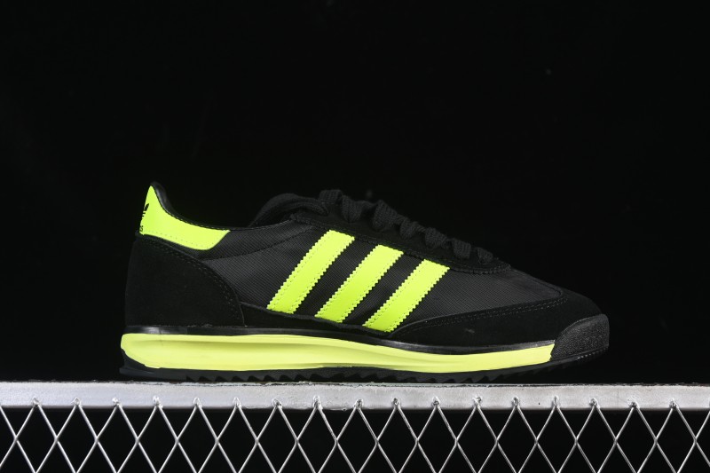 Adidas Originals SL 72 OG Retro Running Shoes with Classic Suede Design - IG4647