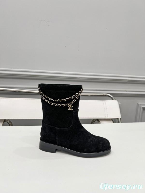 Chanel 2025 SS Quilted Leather Chain CC Emblem Flat Ankle Boots - LY00400