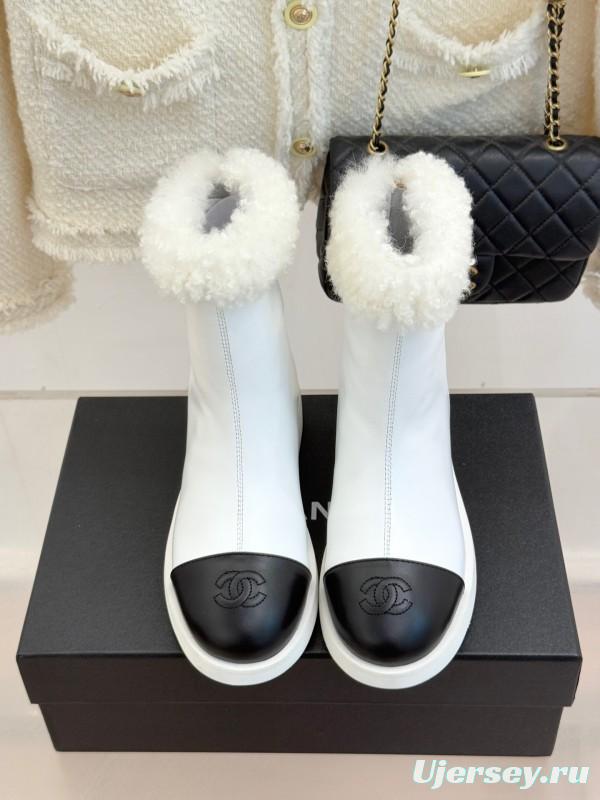 Chanel 25K Series Two-Tone CC Fur Snow Boots - KFY00300