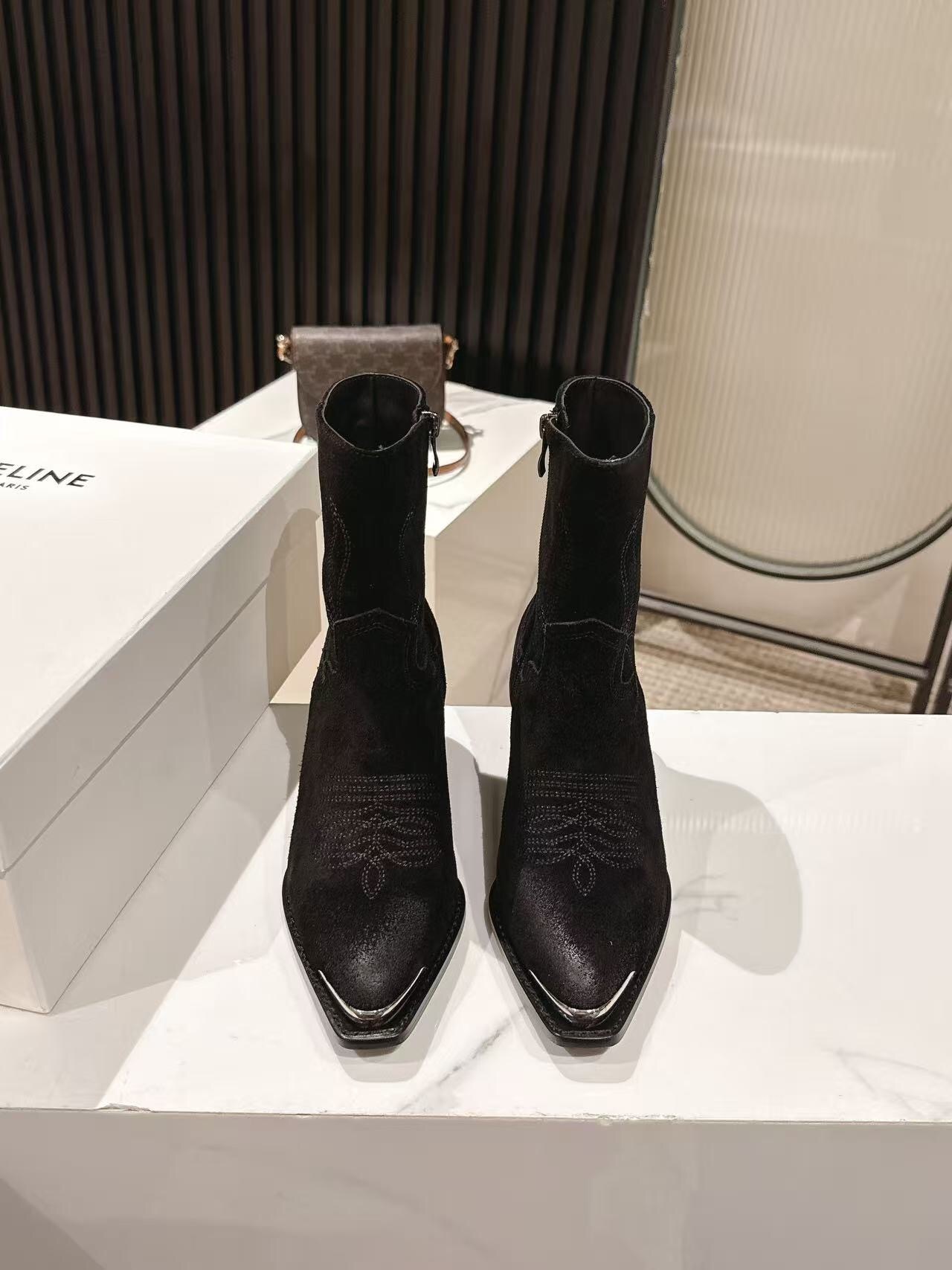 CELINE Fall/Winter 2025 Retro Fashion Ankle Boots - LY00440