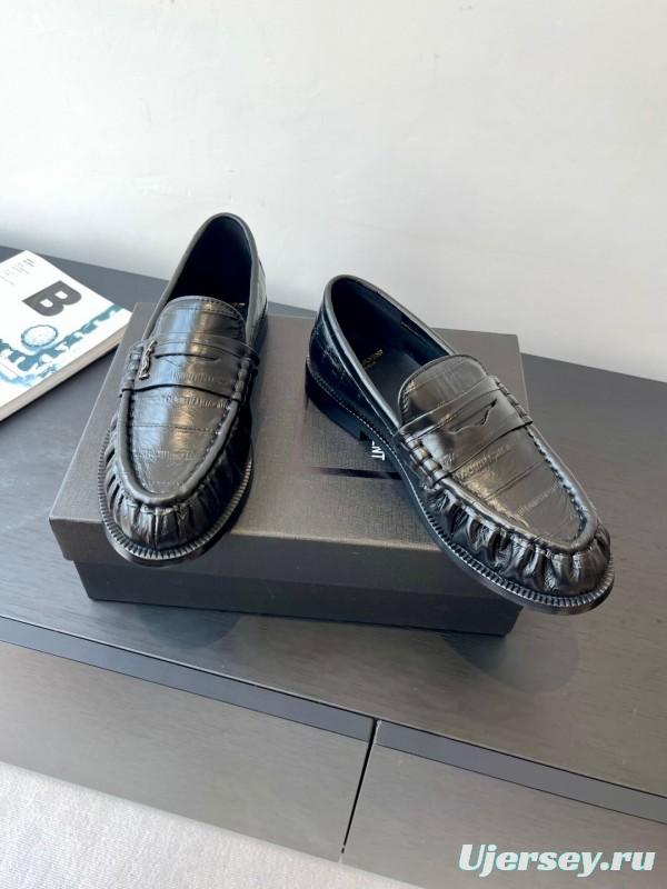 Saint Laurent Classic Loafer Flats - KFY00350