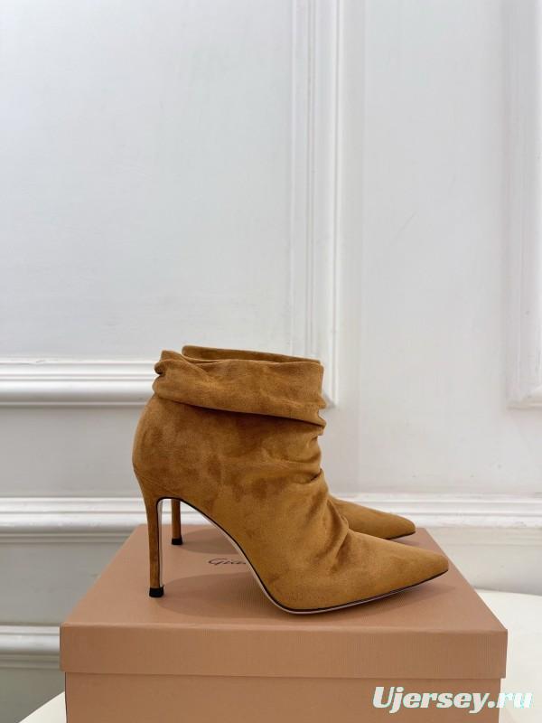 Gianvito Rossi Fall/Winter 2025 GR Pointed Toe Retro Pleated High Heel Ankle Boots - KFY00340