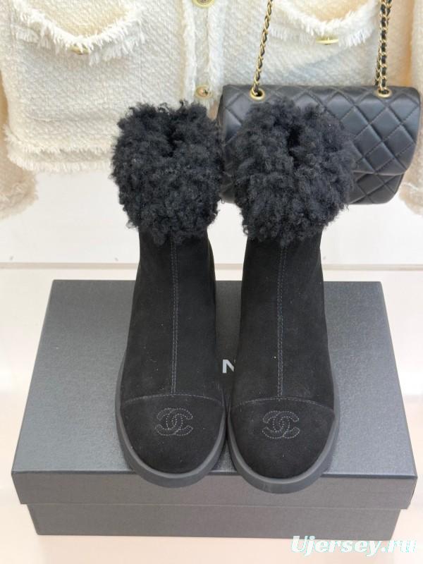 Chanel 25K Series Two-Tone CC Fur Snow Boots - KFY00300