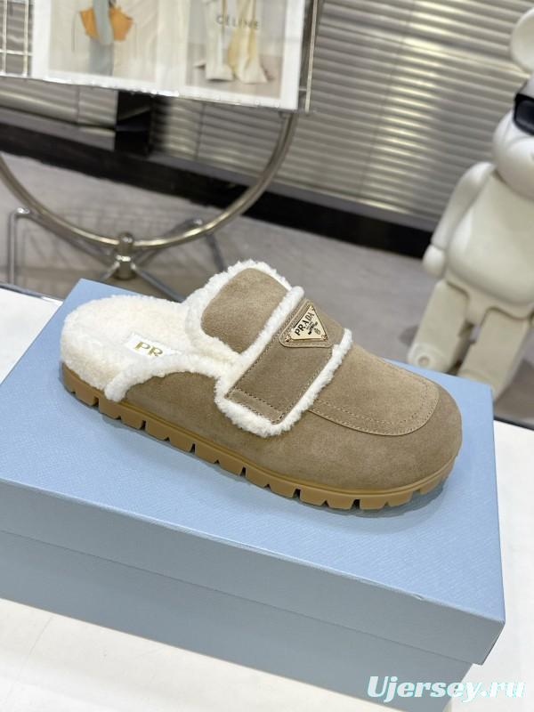 Prada Fall/Winter 2025 New Fur Mule Shoes Triangle Buckle Bread Toe Half Slippers - KFY00270