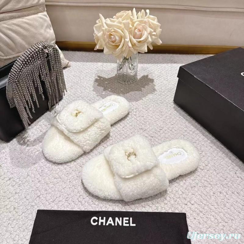 Chanel 2025/SS Lock Buckle Butterfly Slippers - LY00250