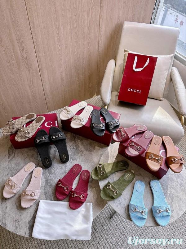 Gucci 8023-3 Leather Sandals with Light Gold Horsebit Detail