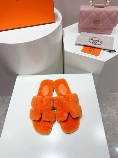 H Teddy Wool H Slippers Flat Sole Winter Edition - LY00240