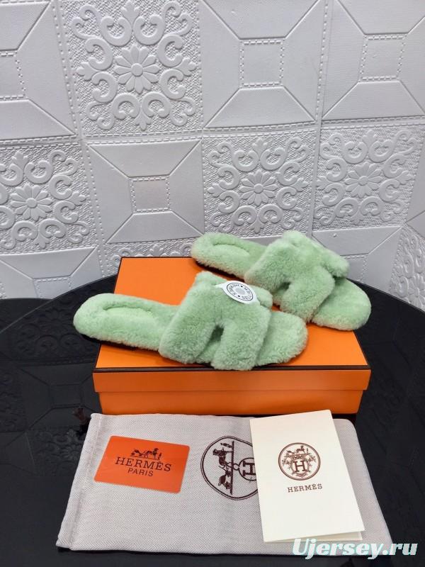 H Eiderdown Teddy Wool H-Logo Slippers Flat Sole Winter Home Shoes - LY00240