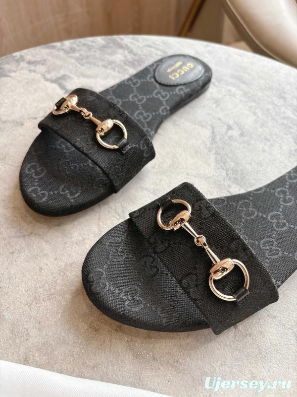 Gucci 2025/SS Leather Slide Sandals with Light Gold Hardware - LY00280