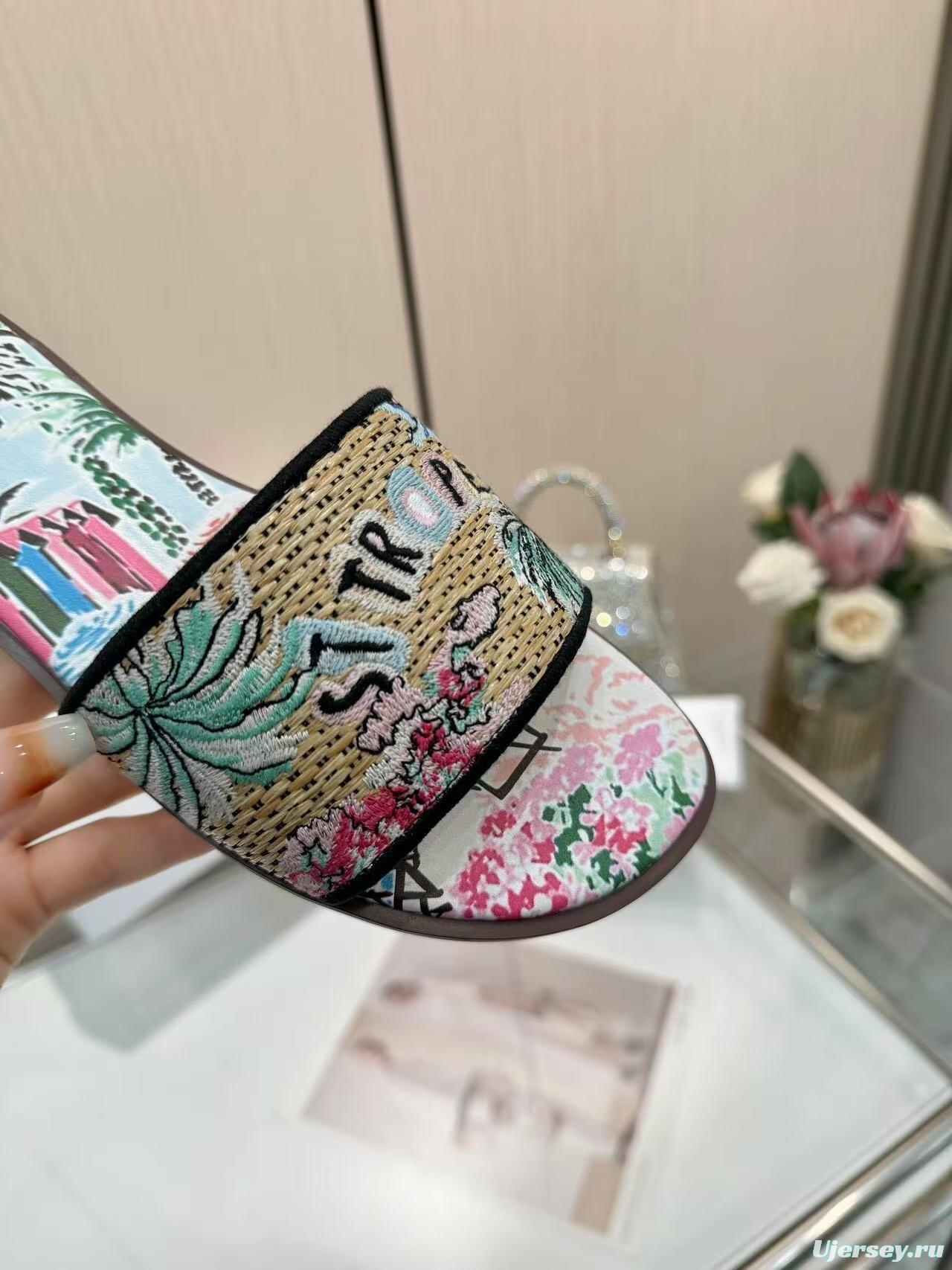 Dior 2025 SS CD Embroidered Monogram Slippers with Sheepskin Lining - LY00200