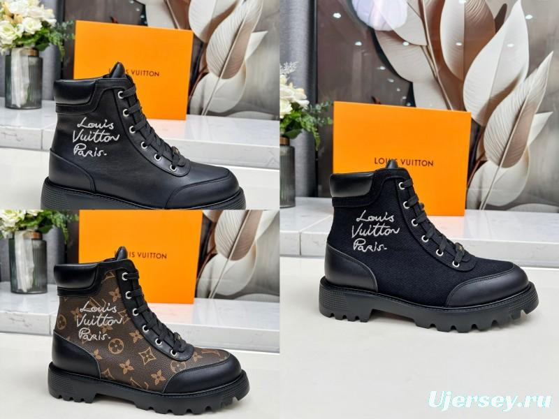 Louis Vuitton Territory Flat Boots with LV Circle Logo and Rubber Outsole - LY00310