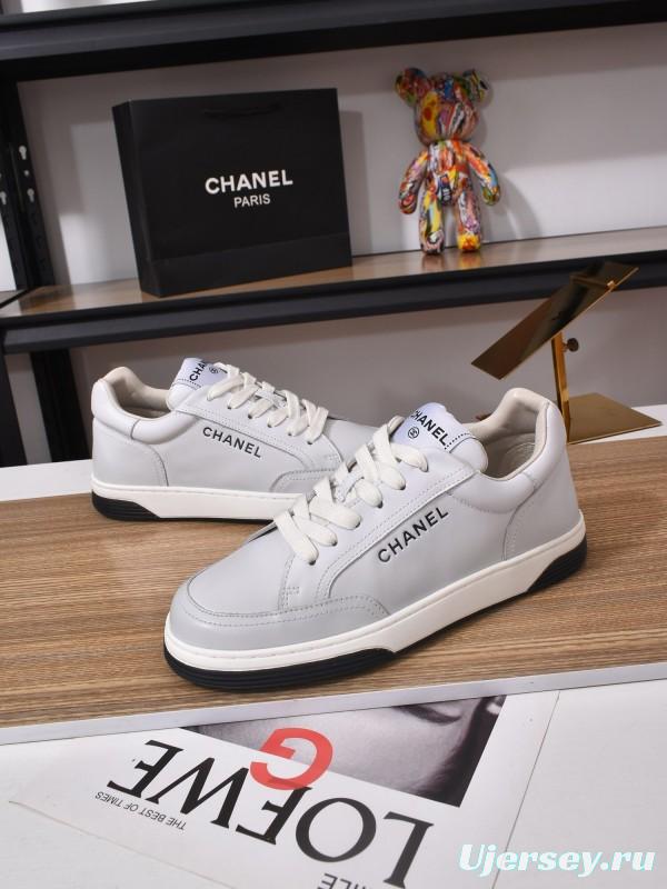 Chanel Classic Loafer with Gradient Logo and Platform Sole - KFY00350