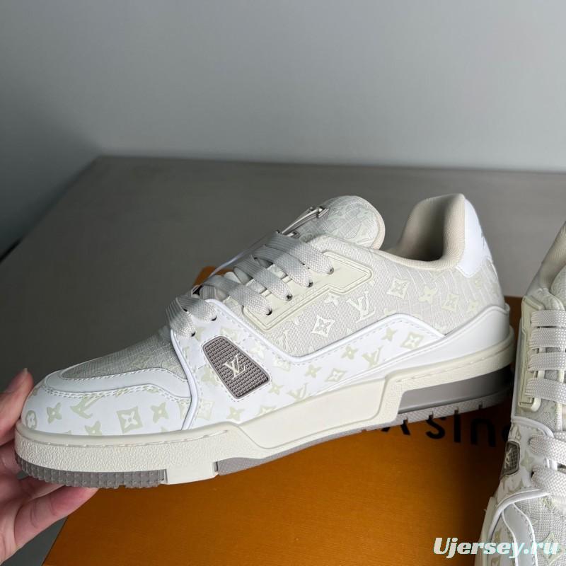 Louis Vuitton 2025 SS Replica Luxury Sneakers with Imported Calfskin and Signature Logo - YC
