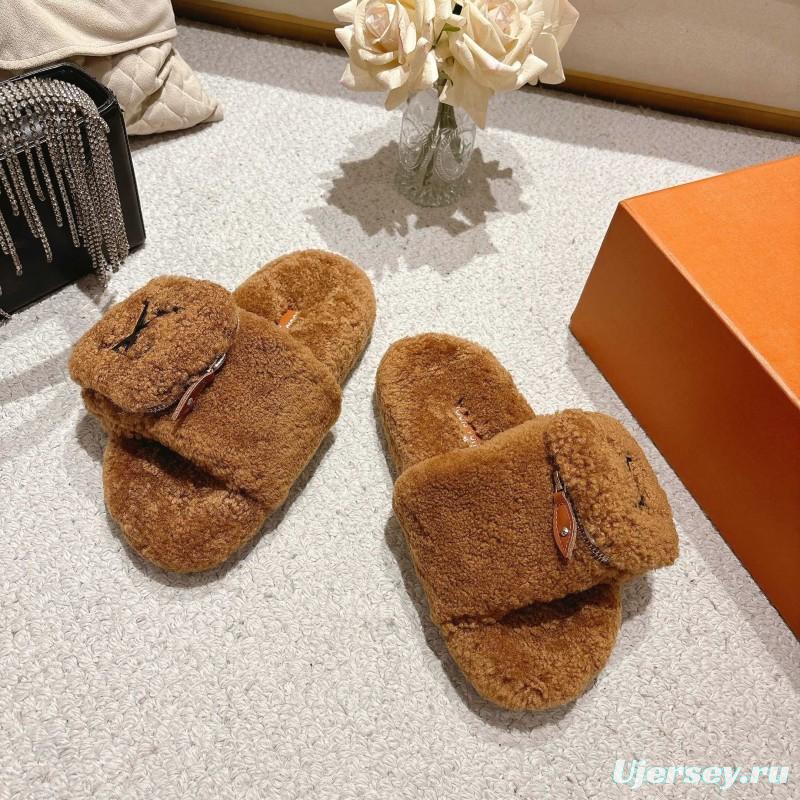 L Brand New Wool Slippers Comfortable Lazy Home Shoes - LY00260
