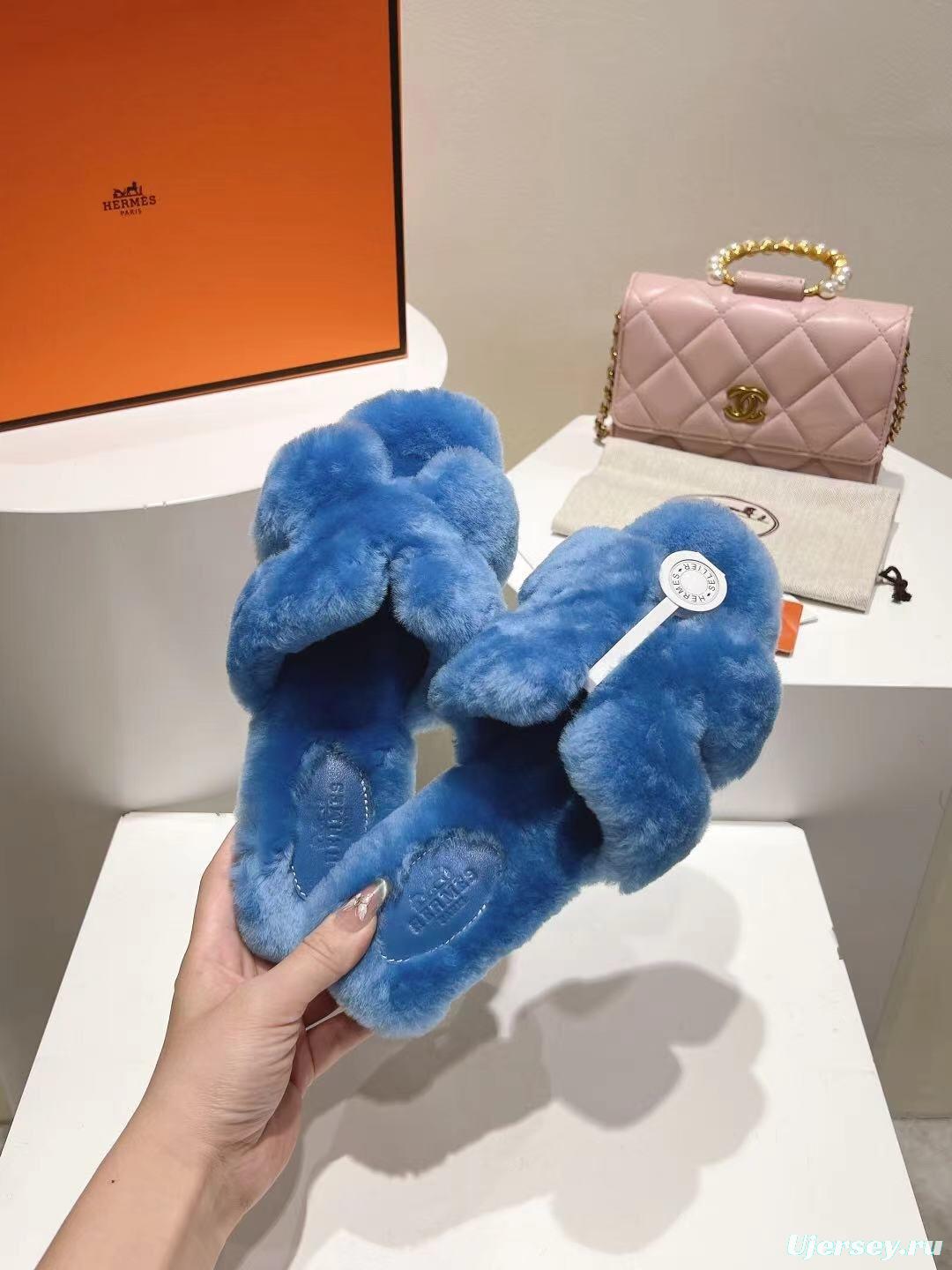 Hermès 2025 SS Love Fur Slippers Flat Sole Autumn Winter Edition - LY00240