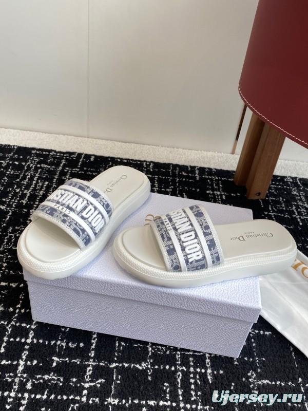 Dior Spring Summer 2025 Latest Ultra-Light Foam Sole Beach Sandals - KFY00260