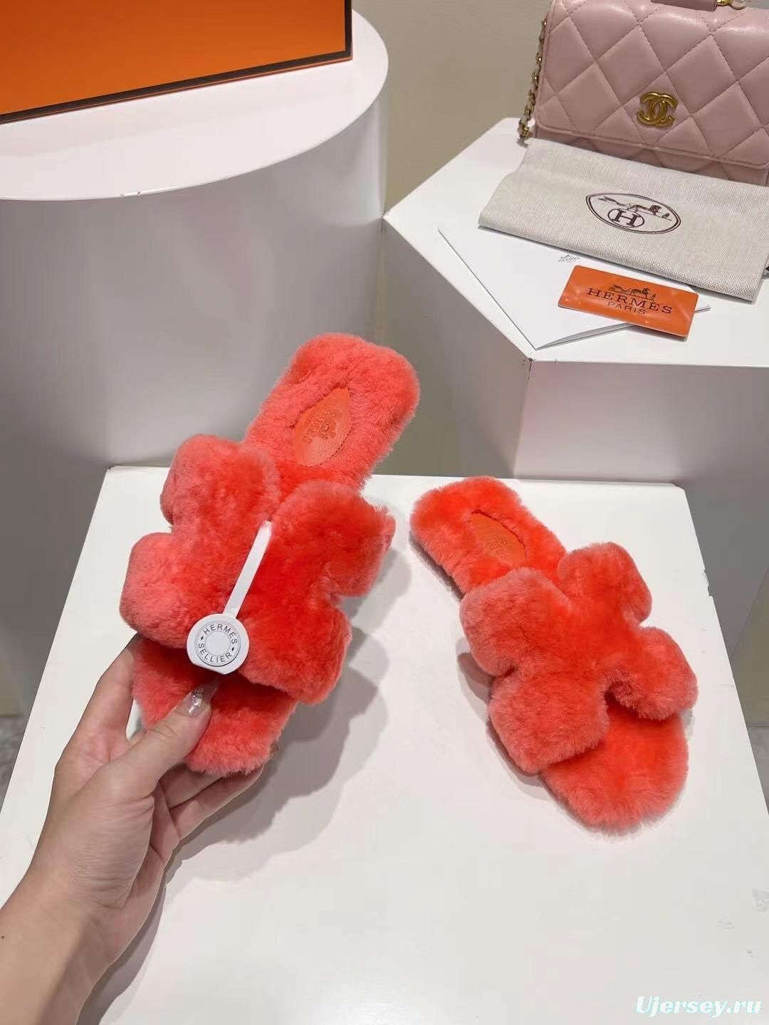 Hermès 2025 SS Love Fur Slippers Flat Sole Autumn Winter Collection - LY00240