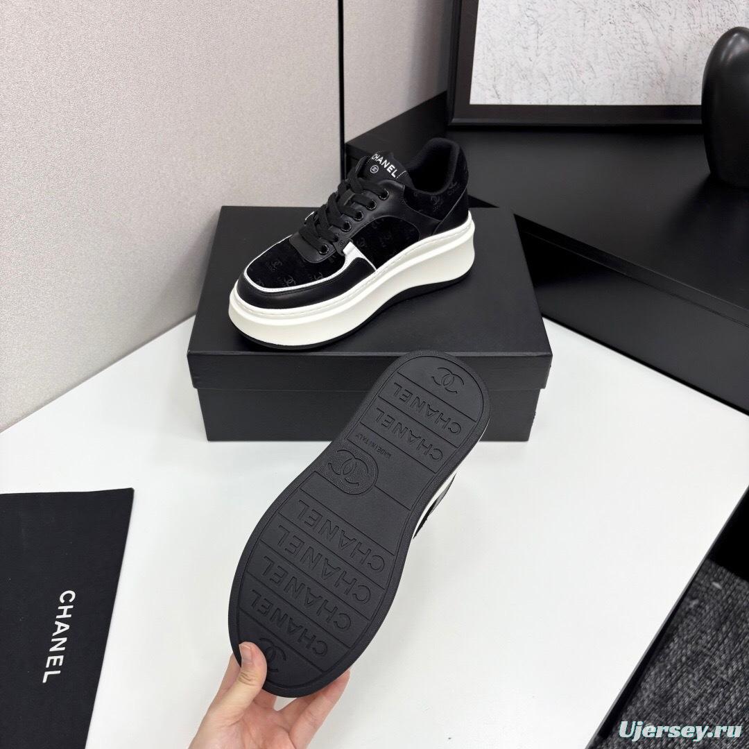 Chanel 2025 SS Panda Casual Sneakers - LY00340
